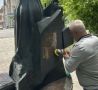 В Ростове начали восстановливать памятник советскому микробиологу Зинаиде Ермольевой