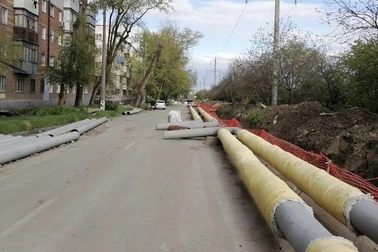 В Таганроге капитально ремонтируют 11 аварийных участков теплосетей и два котла
