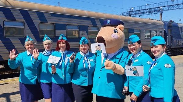 Между Оренбургом и Севастополем начал курсировать поезд "Таврия"