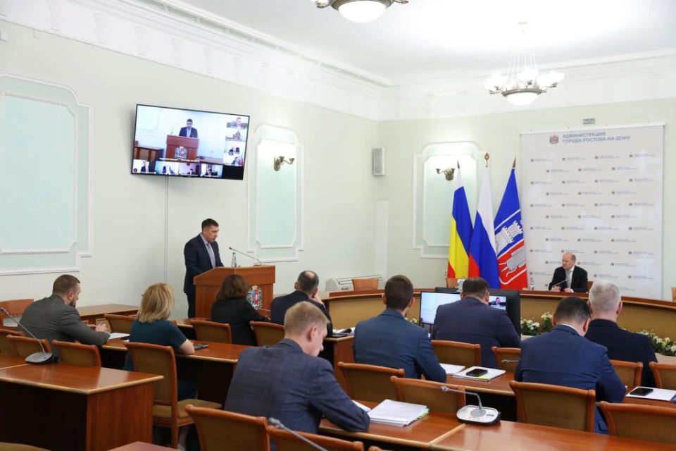 Александр Скрябин провел заседание оперативного штаба по ликвидации последствий непогоды