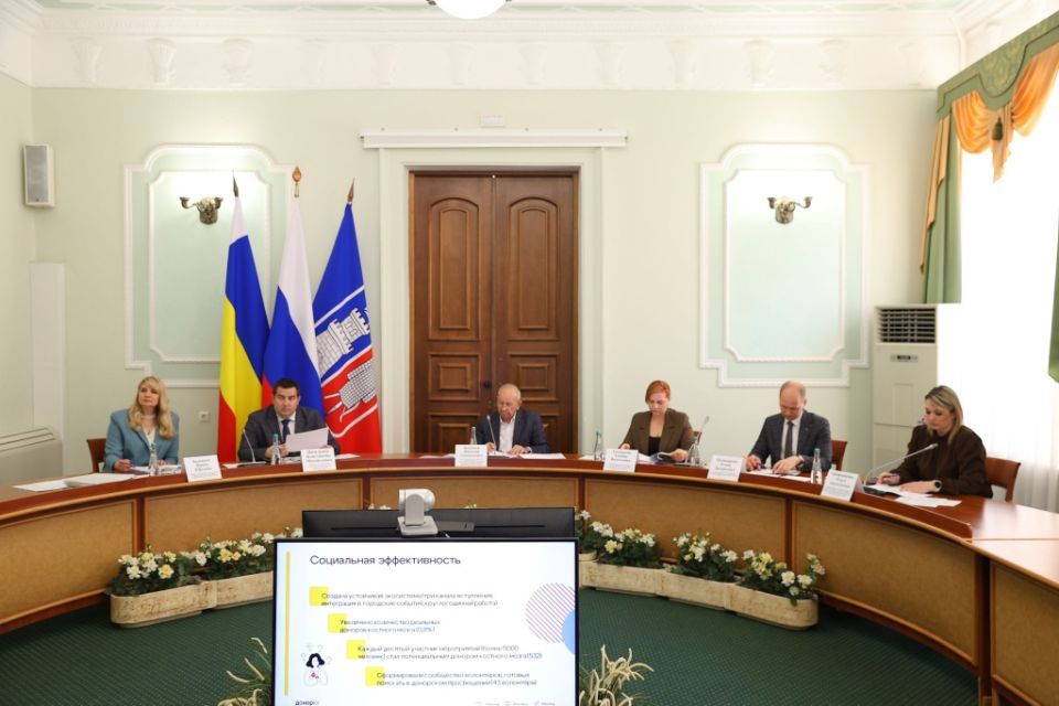 Практики в области охраны здоровья, физкультуры и спорта общественники представили в Администрации города