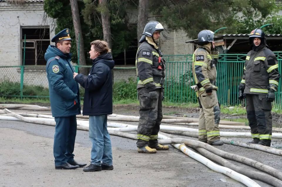 Опубликованы кадры пожара на Дону, произошедшего после атаки БПЛА