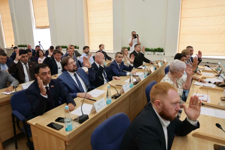 8-е заседание городской Думы: продлён срок оказания городской меры поддержки для заключивших контракт с Министерством обороны России