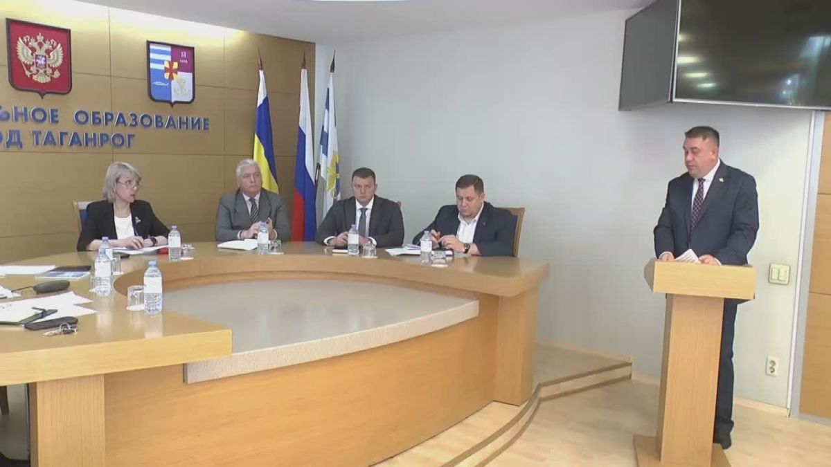 Один из важных вопросов, который постоянно находится на контроле, является улучшение транспортного обслуживания жителей Таганрога