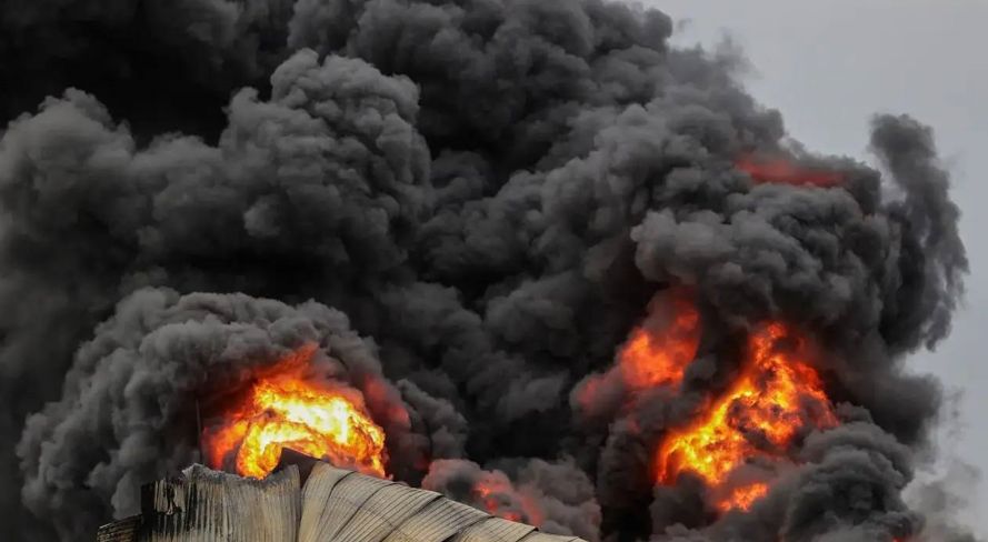 В Азове локализовали возгорания нефтепродуктов после атаки БПЛА