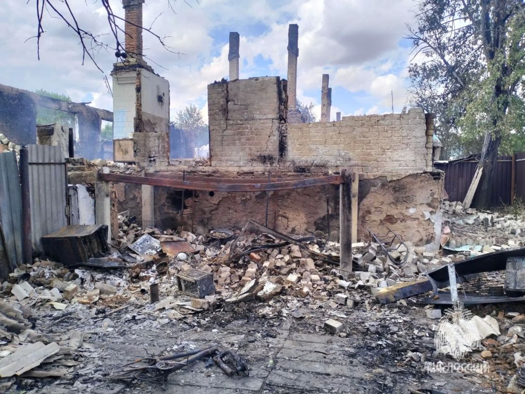 Дом барачного типа сгорел в Белокалитвенском районе