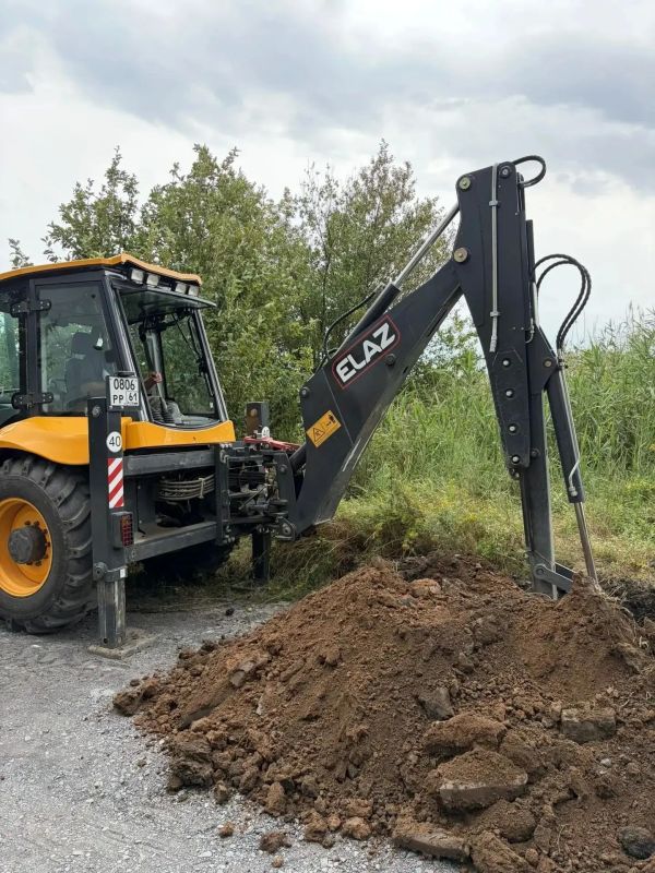 В Шахтах приступили к замене 300 метров аварийного участка водопровода в поселке Машзавод