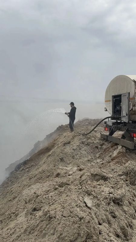 Площадь горения на полигоне в городе Шахты сократилась в 2 раза: с 300 до 150 м