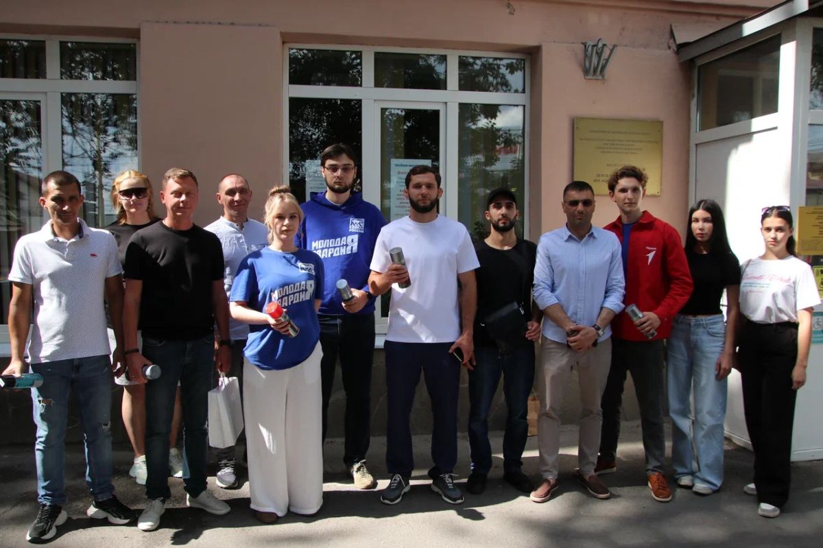 В Железнодорожном районе Ростова активисты закрасили надписи с рекламой запрещенных веществ
