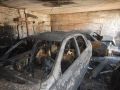 3 гаража и 2 автомобиля сгорели на Оганова в Ростове