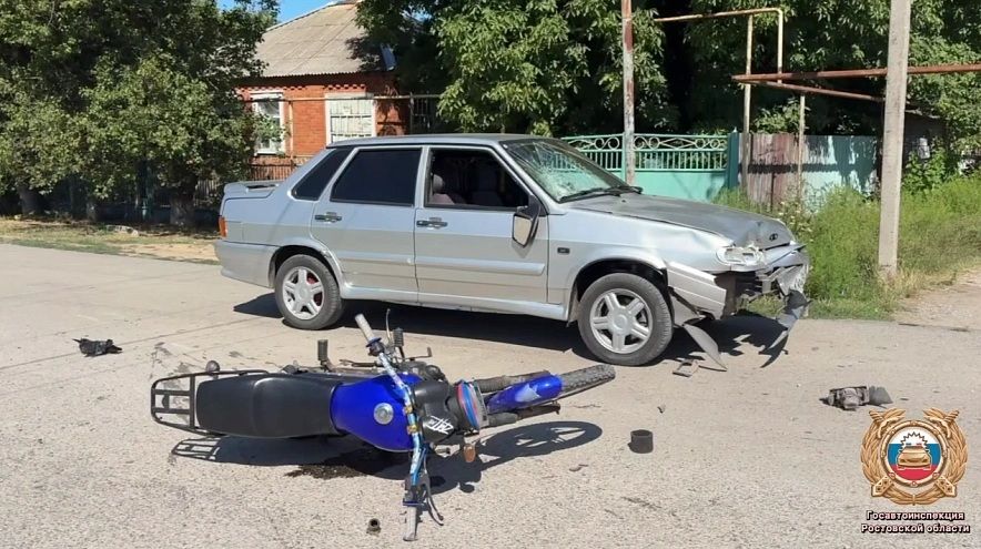 Несовершеннолетний водитель мопеда пострадал в ДТП