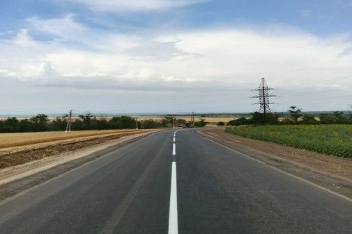 В Матвеево-Курганском районе завершен ремонт подъездной автодороги к хутору Большая Кирсановка