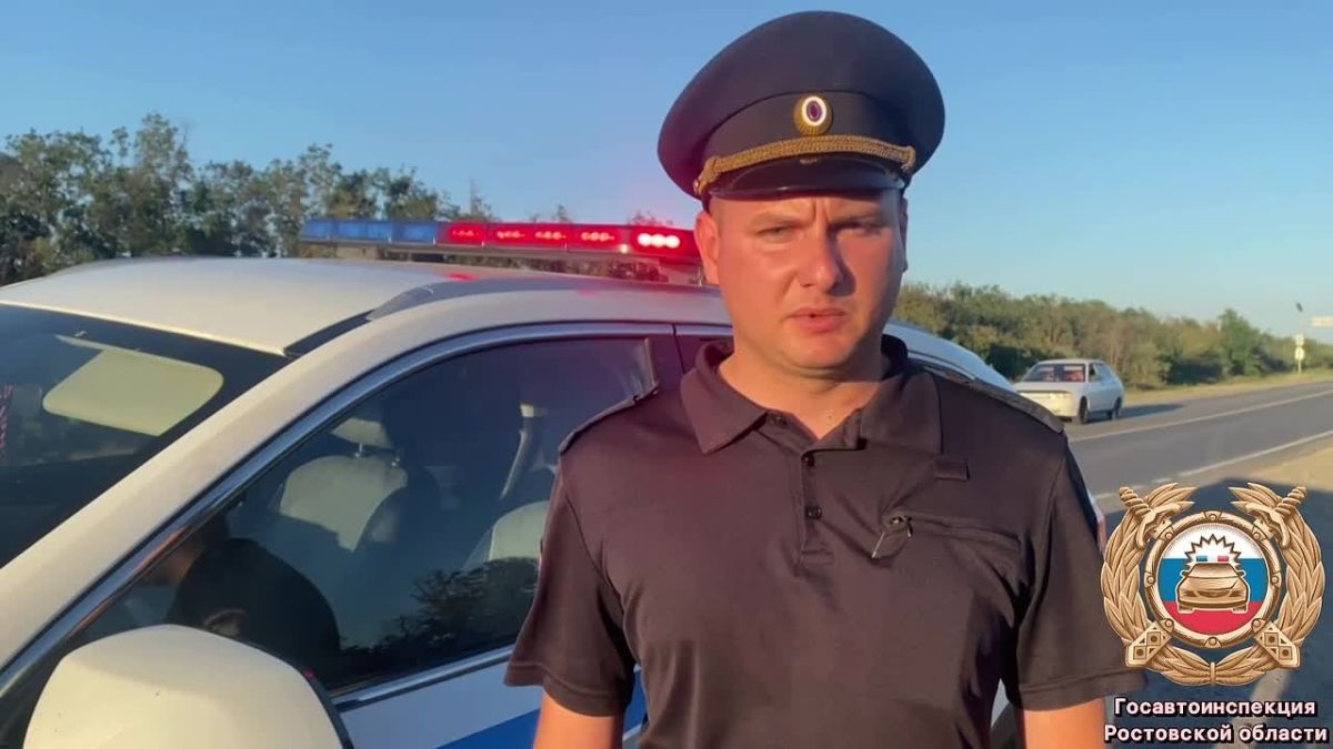 Сотрудники полиции устанавливают обстоятельства ДТП с четырьмя пострадавшими