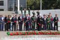 Юрий Слюсарь принял участие в возложении гирлянды Славы к мемориалу воинам-освободителям в Ростове-на-Дону