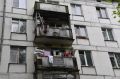 Под Ростовом дочь выселила мать из квартиры из-за собак и антисанитарии