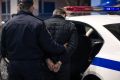 В Ростове задержали грабителя, сорвавшего золотую цепочку за 150 тысяч рублей