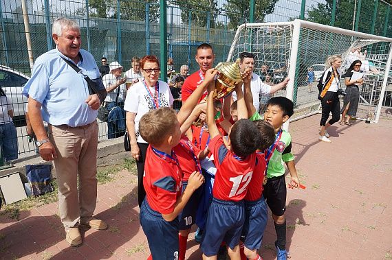 В Ростове прошел детский футбольный турнир по мини-футболу