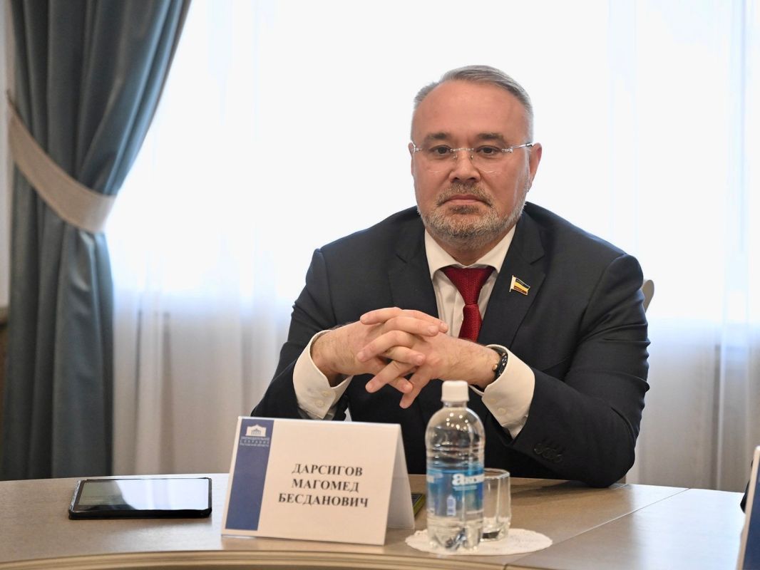 Магомед Дарсигов помог решить вопрос с подачей холодной воды в многоквартирный дом в Ворошиловском районе Ростова-на-Дону