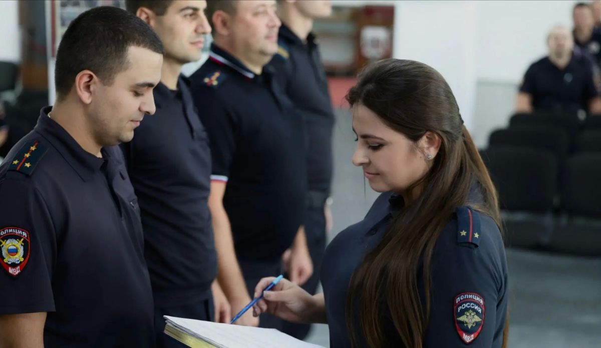 За себя и за того парня. Управлять несколькими десятками бравых мужчин хотят многие женщины
