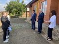 В Кашарах дети-сироты получили ключи от новых квартир