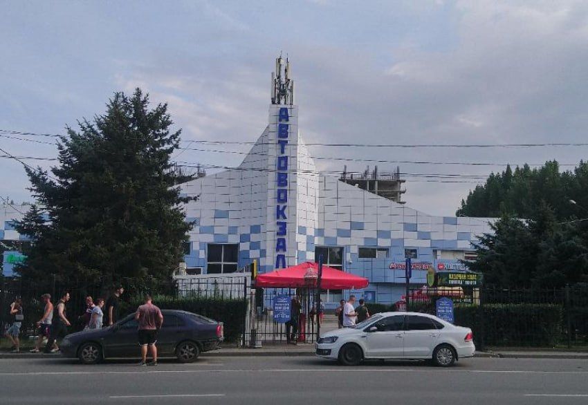 У пригородного автовокзала на Шолохова в Ростове сменился владелец