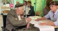 Штурмовал Берлин: в Новочеркасске 100-летний ветеран проголосовал на выборах в Госдуму