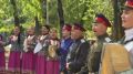 Казачьи песни сегодня исполняли в парке им. М. Горького в День города в Ростове Владимир Апарин