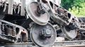 Грузовой поезд сошел с рельс в Ростовской области