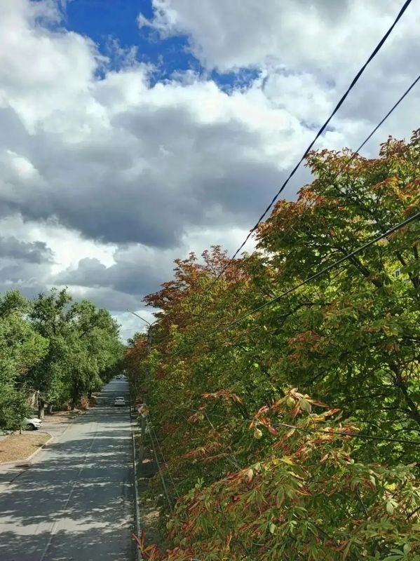 В городе продолжаются работы по восстановлению уличного освещения