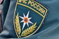 В Ростовской области спасатели вызволили человека из сдавленной машины