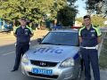В Каменском районе инспекторы ДПС помогли двум девушкам добраться домой