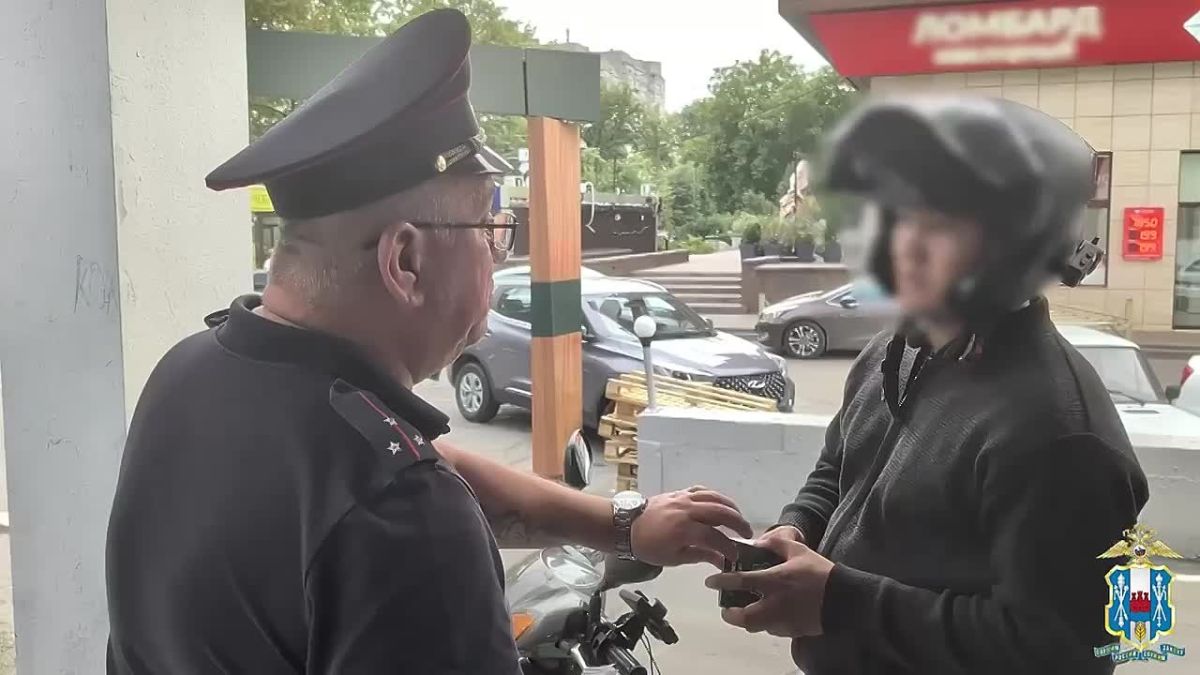 В Ростове-на-Дону полиция проверила 78 курьеров