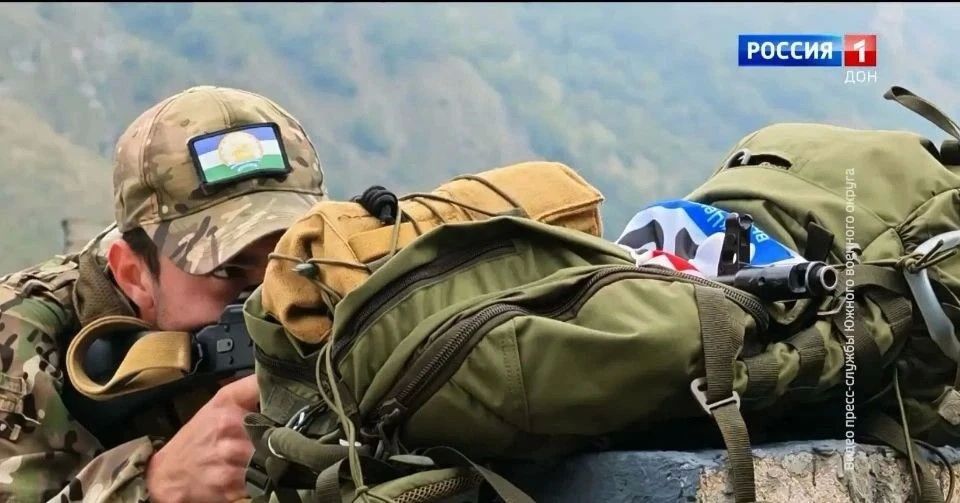 Бойцы Южного военного округа завоевал серебро на чемпионате Вооруженных сил России по летнему горному троеборью