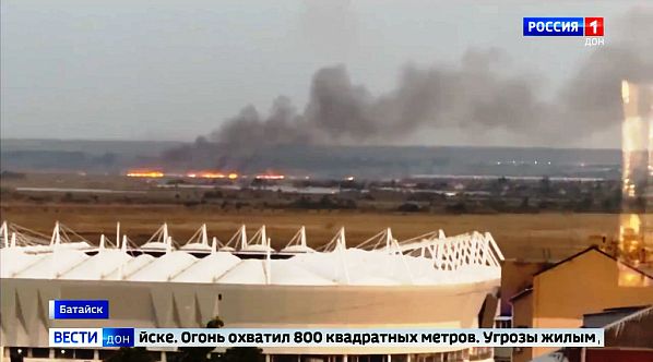 Ландшафтный пожар близ батайского микрорайона тушили восемь часов