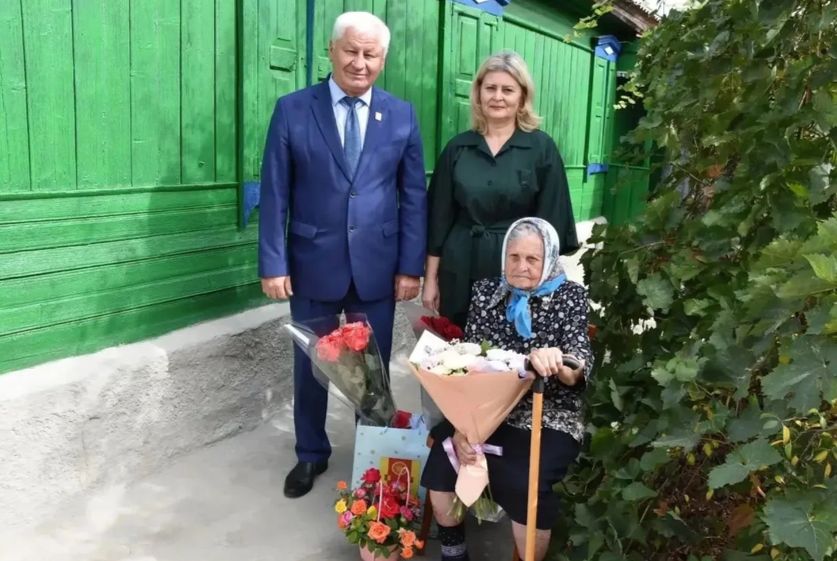Труженица тыла из Ремонтненского района отметила вековой юбилей