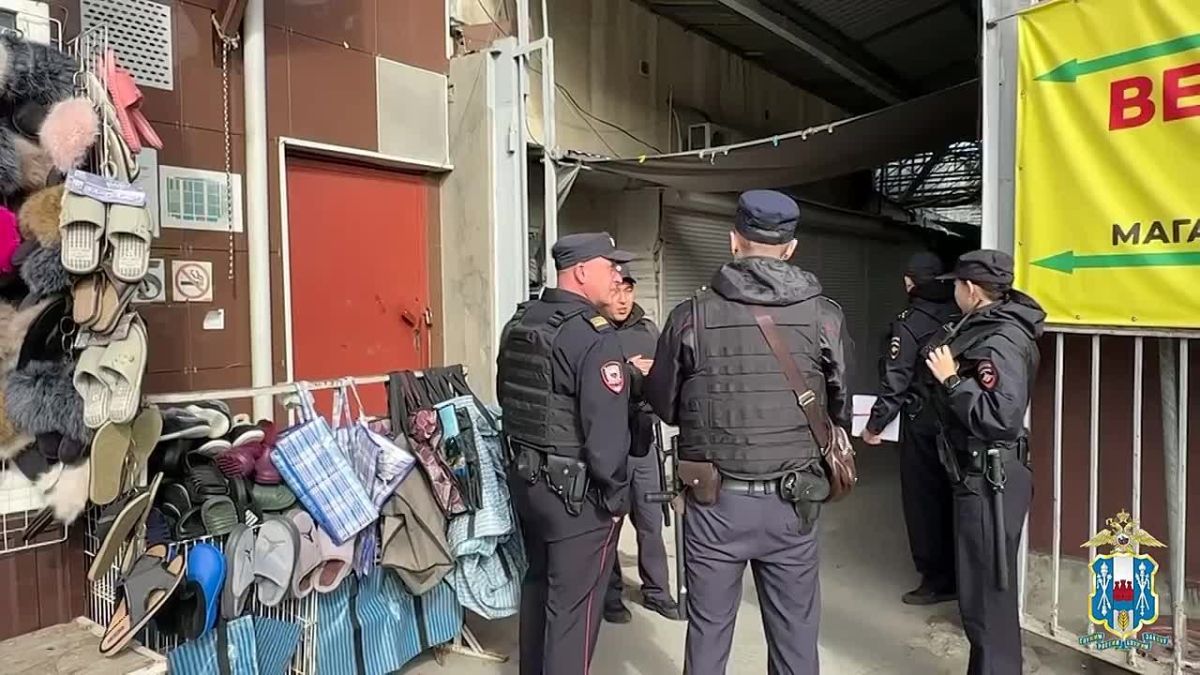 Масштабный рейд провели в Ростове на бывшем рынке в Первомайском районе, сообщили в МВД по региону