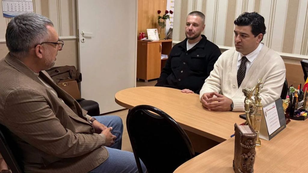 «Увидеть Ростов по-новому»: Геворк Григорян и Андрей Манухин обсудили туристическое такси в городе