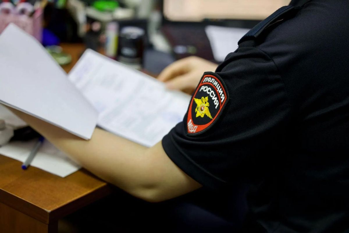 В Ростове задержан мужчина за порчу баннеров с портретами участников СВО