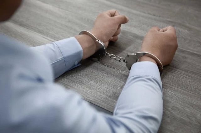 На Дону задержали мужчину, потратившего деньги с чужой банковской карты
