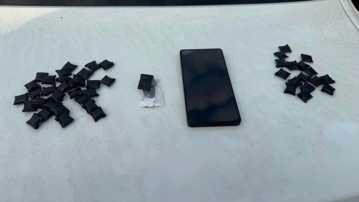 Новочеркасске задержали 22-летнего ростовчанина по подозрению в незаконном сбыте и хранении наркотиков