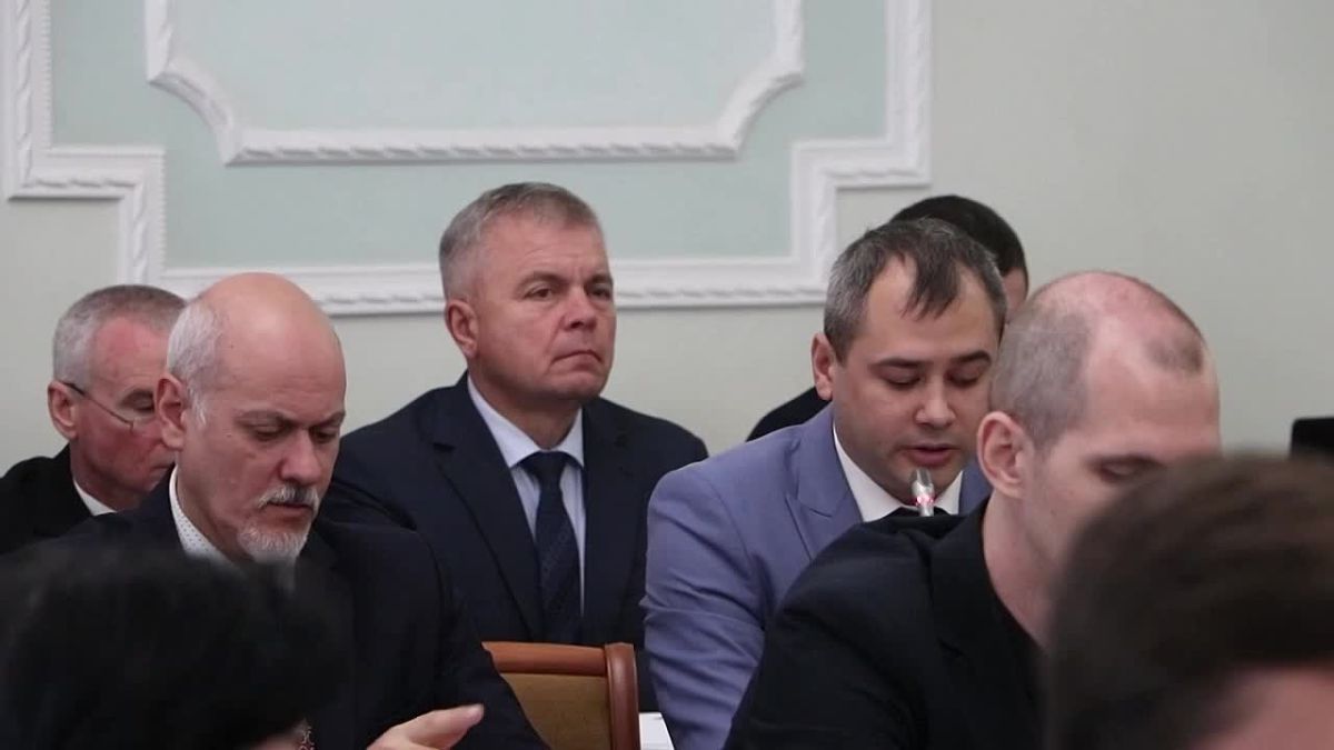 Александр Скрябин: Вопросы транспортного обеспечения города обсудили на сегодняшнем планерном совещании с участием заместителей, глав районов и руководителей отраслевых подразделений Администрации города