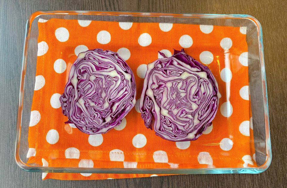 Нежные стейки из капусты: необычное блюдо, которое стоит попробовать